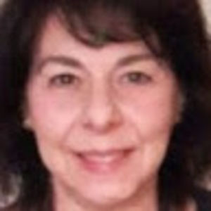 Meet your Posher, Lorisa